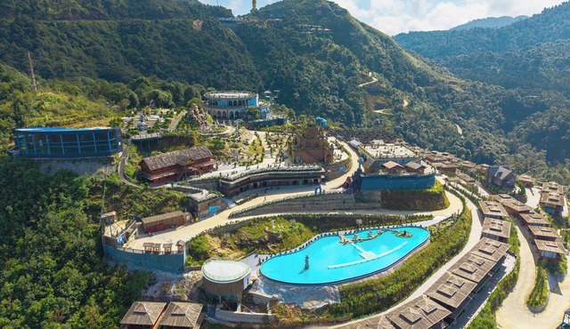 Heaven Gate Hotel O Quy Ho