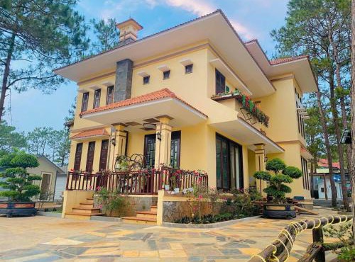 HeniSi Homestay Măng Đen Villa