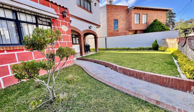Hermosa casa en el centro de Tequisquiapan, 24 personas