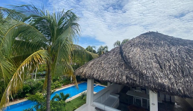 Hermosa casa privada en la playa