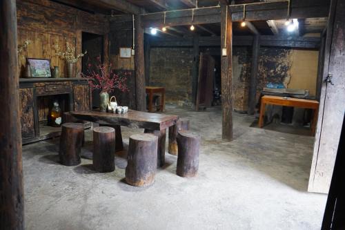 Hoàng Thông Homestay