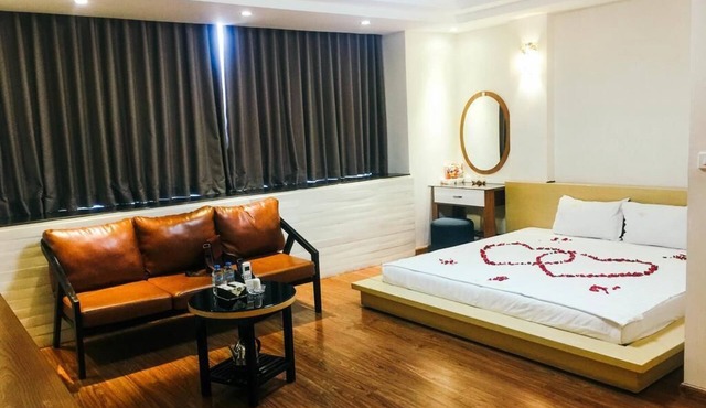 Hoang Gia Hotel 150 Nghi Tam HN-BayLux