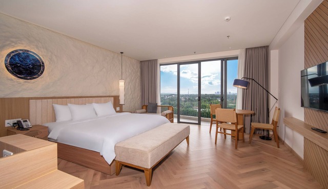 Hoi An Apartment Resort 5*|Garden & Beach View 1 minute walk to beach Free Pool