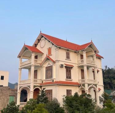 Home by the sea Thanh Lân - Private Beach Villa