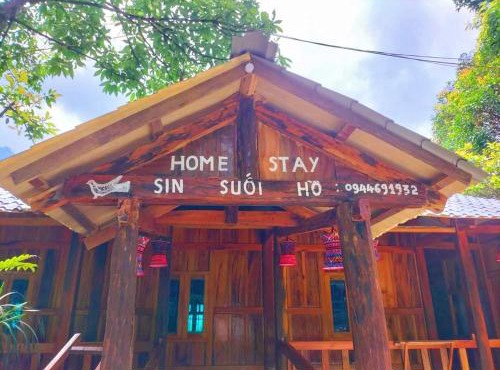 Homestay Sin Suối Hồ
