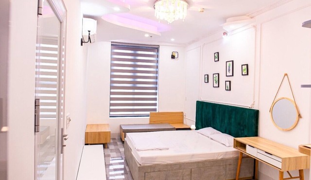 Homestay The Manor Crown Hue