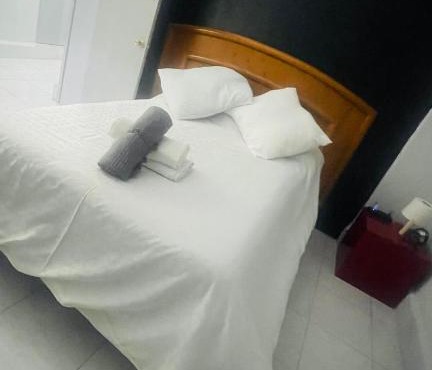 HOSTAL Letys Place Emilio