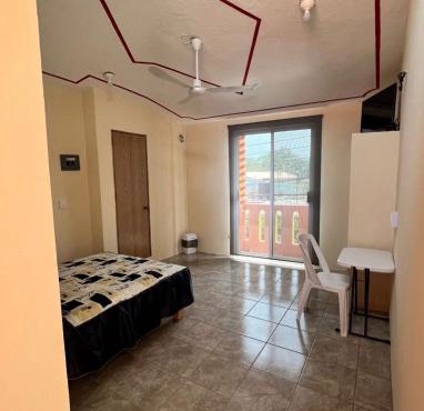 Hostal Color Inn