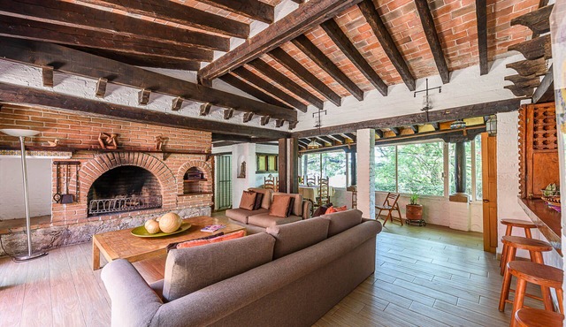 Hostel El Palomar: Room in Valle de Bravo