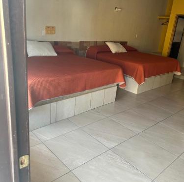 Hotel Los Álvarez