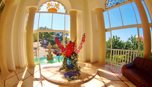 Hotel Mondavi