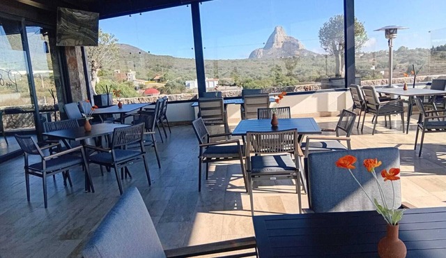 HOTEL MONTES SUITES