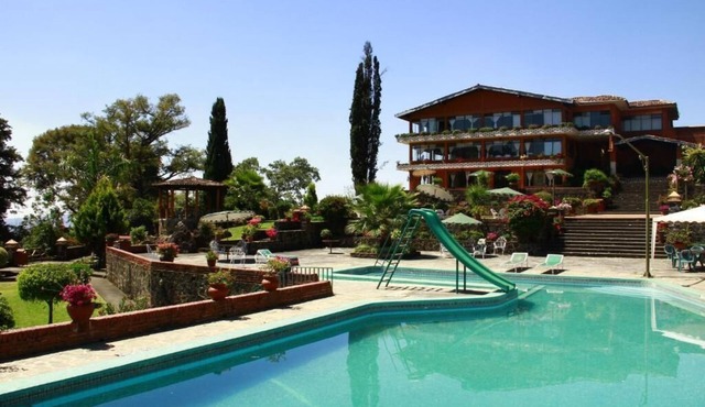 Hotel Pie de la Sierra