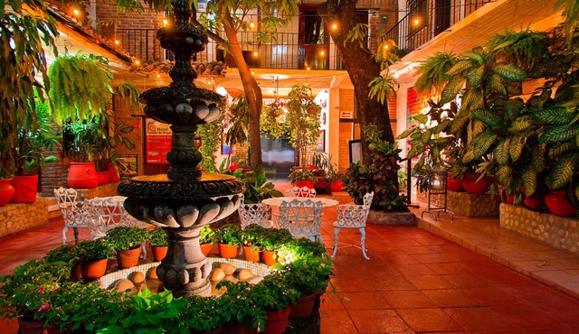Hotel Posada de Roger - Near Los Muertos Beach