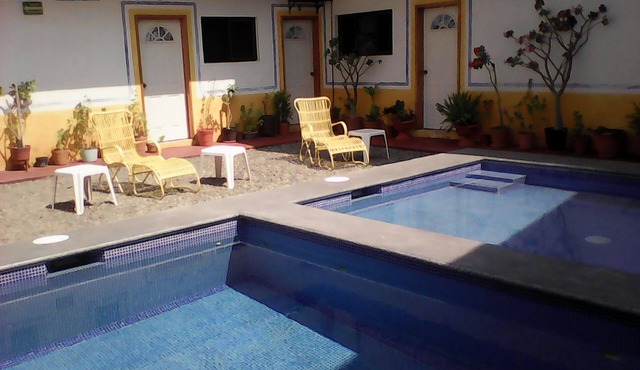 Hotel Sarabi Barra de Navidad