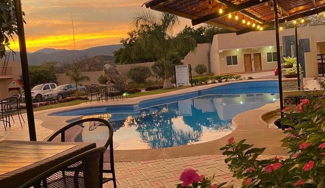 HOTEL Y RESTAURANTE VILLAS DEL SOL