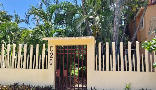 House in Ixtapa, Zihuatanejo, your vacation with sun, sea and sand, in a safe place.
