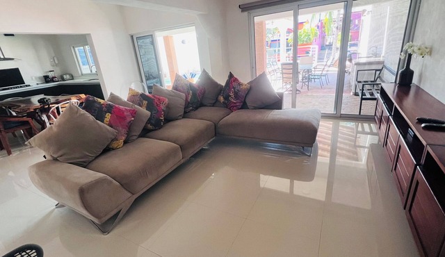 House in the 1st Canal Barra de Navidad with Pool and very close to town.Family.