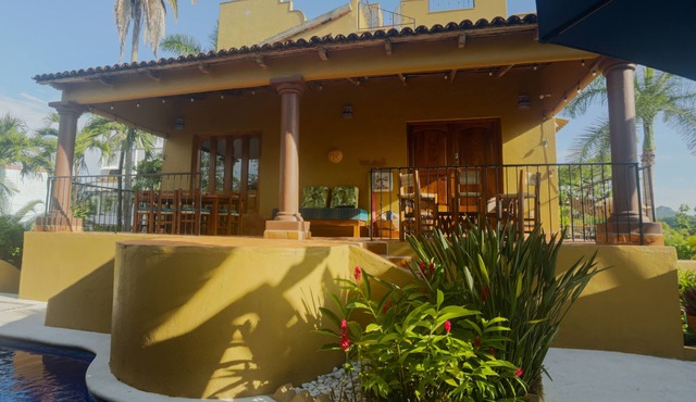 House on Tranquil "Gringo Hill"- Casa Paraiso del Pacifico - Central Sayulita