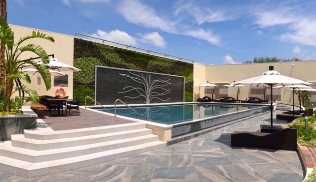 HS HOTSSON Hotel Silao