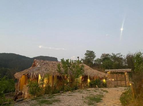 HUA TẠT HMONG Retreat