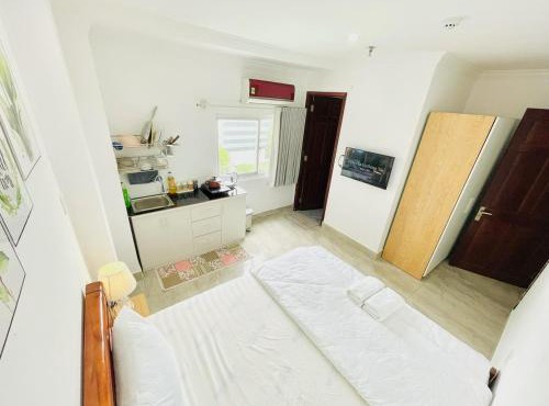I RiverSide 304B I Compact & Quiet Studio w Kitchen