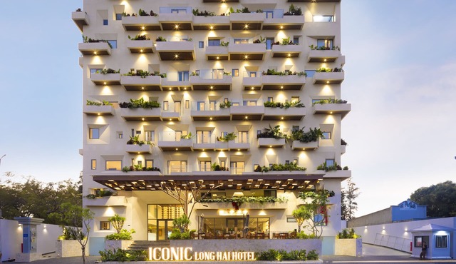 Iconic Long Hai Hotel