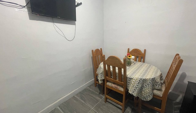 Independent apartment in guesthouse