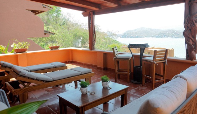 Indulgent, Romantic and Utterly Private—Relax in Affordable Luxury 3BR