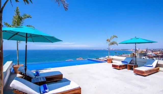 Infinity Pool CharmingCondo in Gringo Gulch