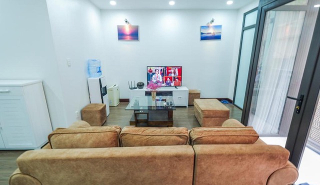 Investland - Kim Ma, Dao Tan, Street Near Daewoo, Lotte and Vinhomes Metropolis, One, Two Bdr