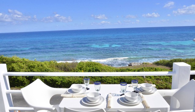 Isla M Ocean View 2 Bedroom Apart