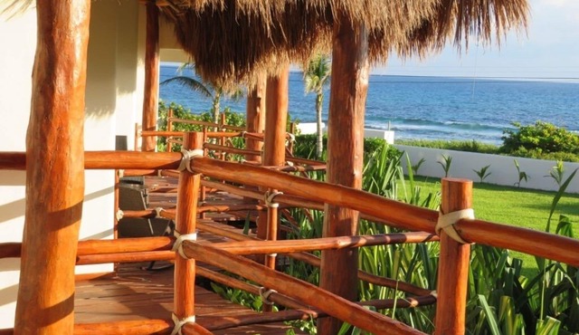 ISLA MUJERES MAYAKITA VILLA AYRE, BEACH VIEW w/ROOFTOP JACUZZI