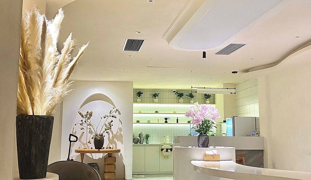 J Village Hotel - Triệu Việt Vương