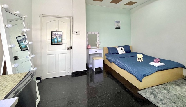 JinJoo Home - Studio for rent at District 1