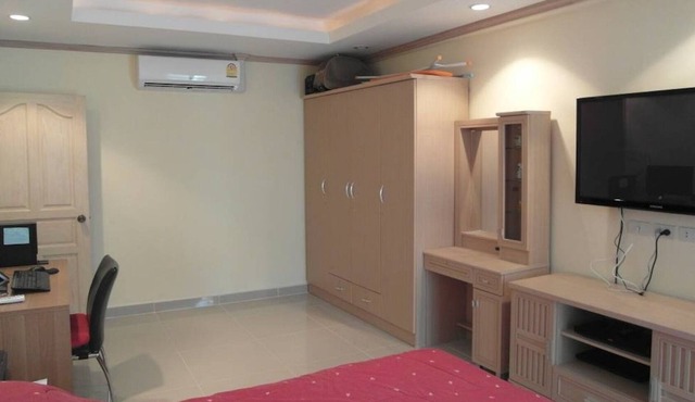 Jomtien Beach Condominium A2 F12 R13