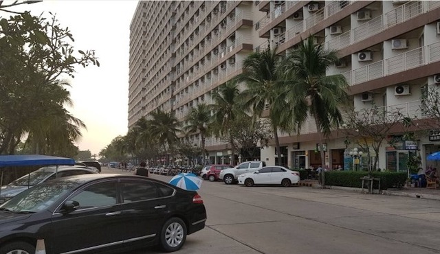 Jomtien Beach Fully Equipped Condominium 3rd floor apartment