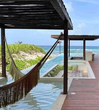 Jungle retreat with 2 pools & private beach access