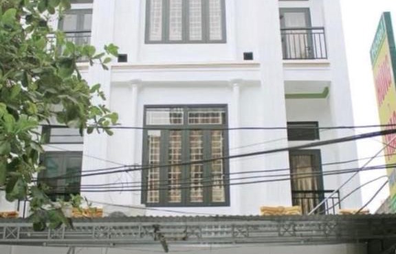 Khách sạn Hùng Thảo