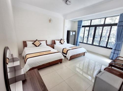 Khách sạn Sơn Tùng