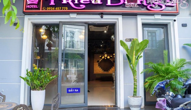 Khách Sạn Triều Dâng
