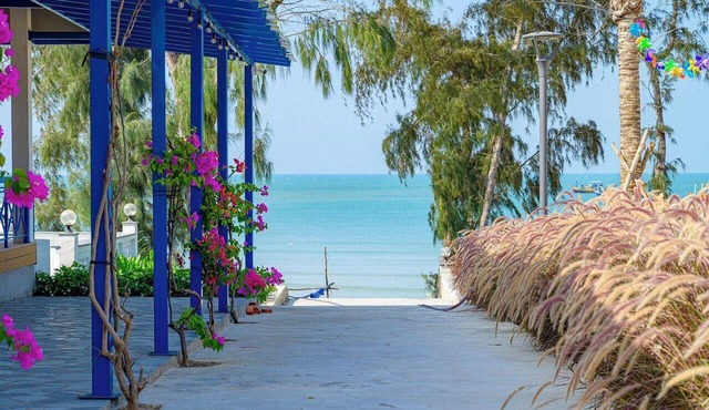 Kigi Beach Resort
