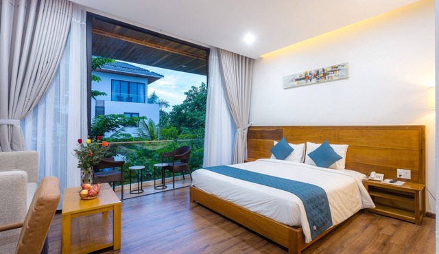 King Suite Pool View - Nature Retreat
