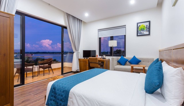 King Suite River View - PURE INDULGENCE