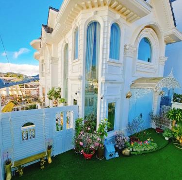 Lâu Đài Nhỏ Đà Lạt - Little Castle Da Lat - Mosaic Garden Suite 242