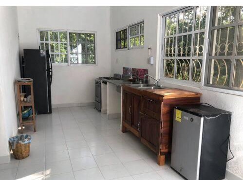 La Casa de los Mangos, rodeada de naturaleza.