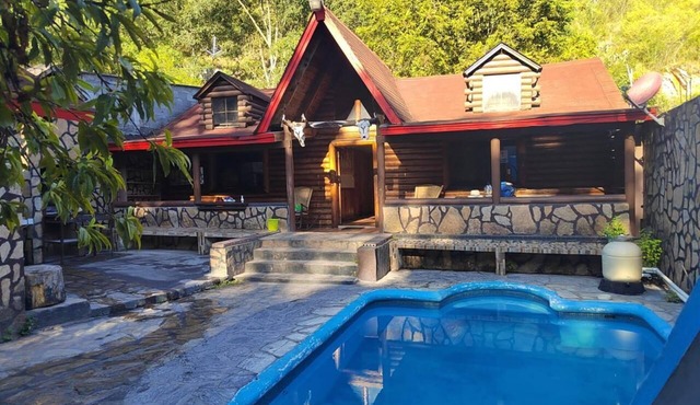 La Doña" Cabin