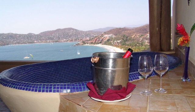 La Escollera Suites Adults Only