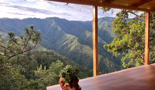 Laberinto del Pacifico Cloud Cabin with Forest and Mountain View
