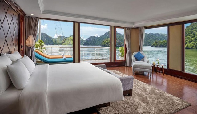 Lapinta Cruise Lan Ha Bay